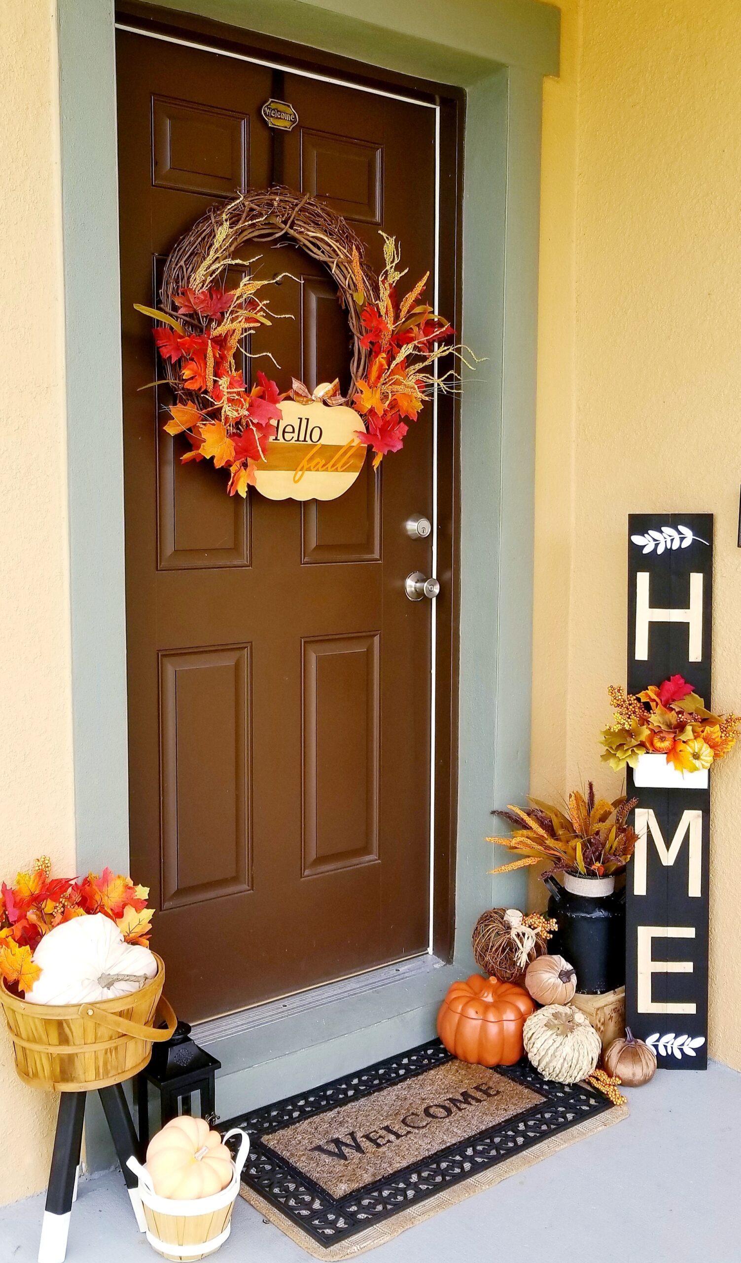 Simple Fall Porch Home Decoration Ideas To Get Inspired Jazomy